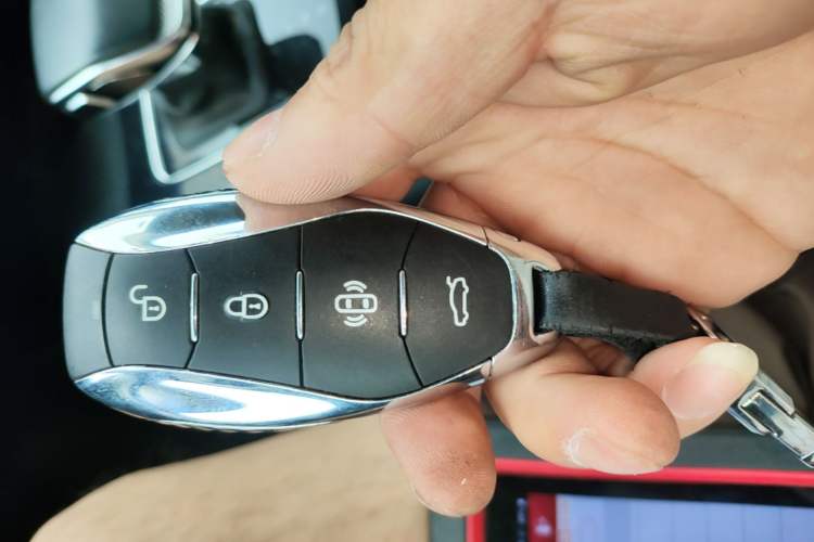 Used Hongqi HS3 PHEV 2024 PHEV 115km Jingwei Edition Vehicle Key