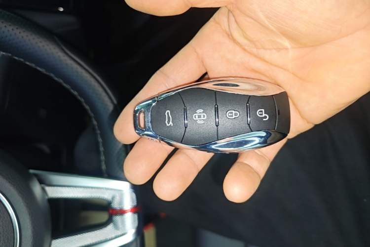 Used Hongqi HS3 PHEV 2024 PHEV 115km Jingwei Edition Vehicle Key
