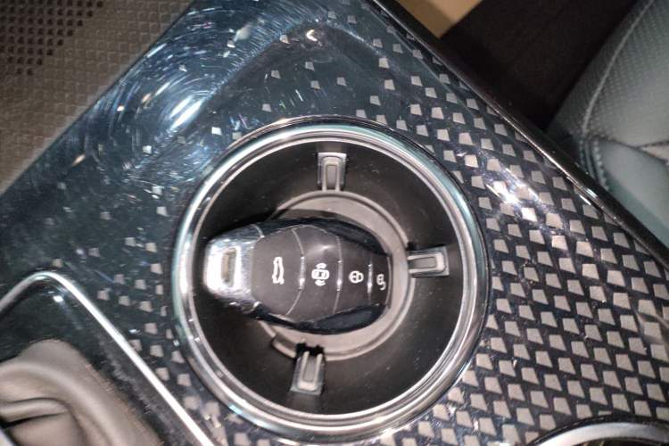 Used Hongqi HS3 PHEV 2024 PHEV 115km Jingwei Edition Vehicle Key