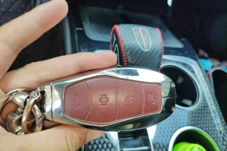 Used Hongqi HS3 PHEV 2024 PHEV 115km Jingwei Edition Vehicle Key