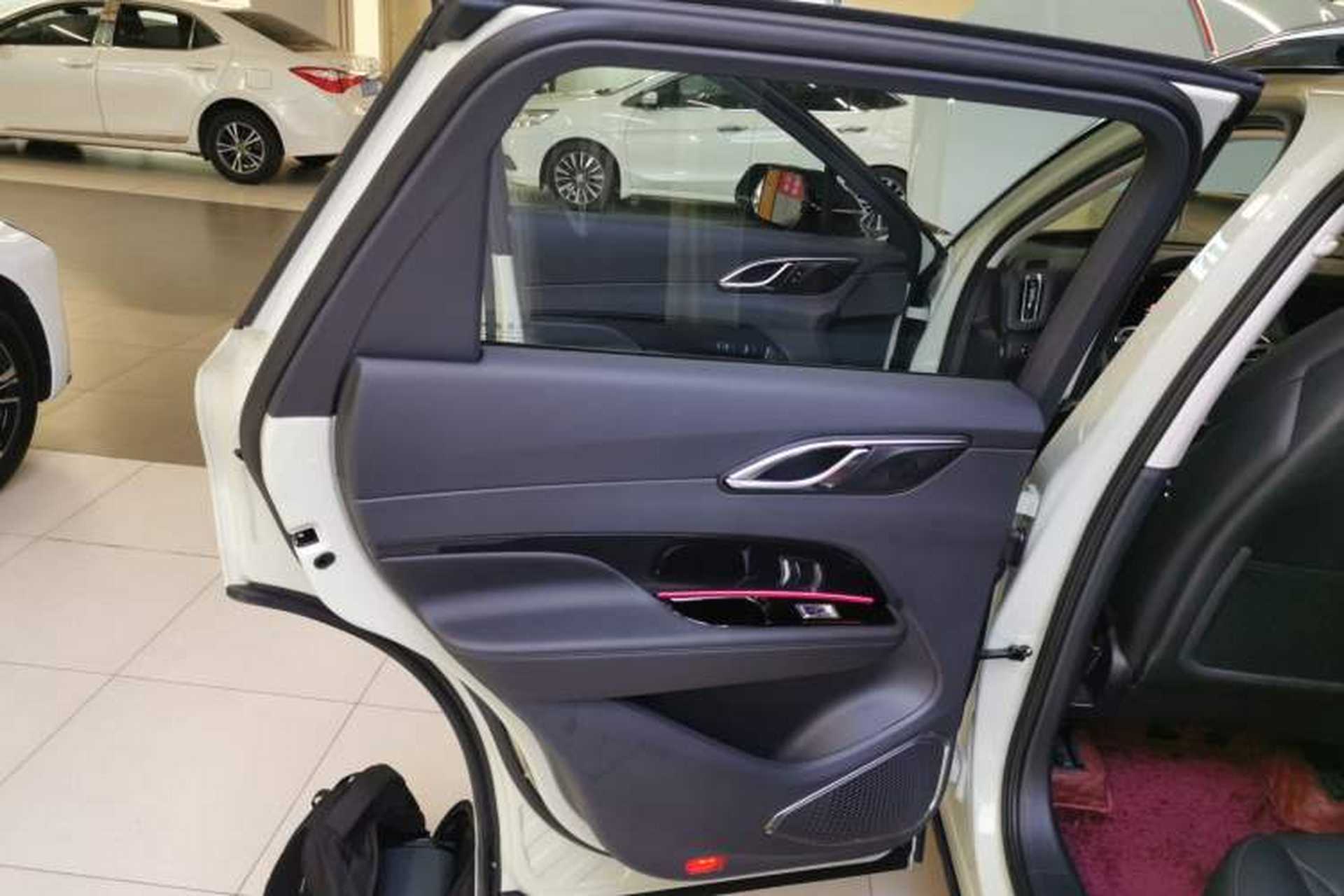 Used Hongqi HS3 PHEV 2024 PHEV 115km Jingwei Edition Interior 8