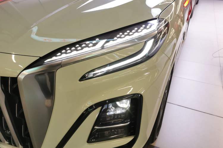 Used Hongqi HS3 PHEV 2024 PHEV 115km Jingwei Edition Left Front Headlight