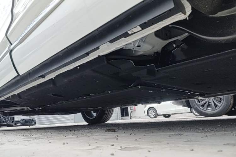 Used Hongqi HS3 PHEV 2024 PHEV 115km Jingwei Edition Chassis Rear Left