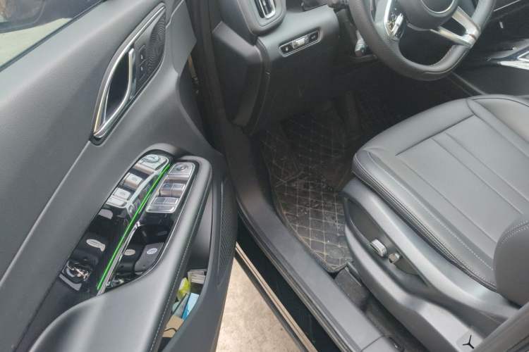 Used Hongqi HS3 PHEV 2024 PHEV 115km Jingwei Edition Driver Seat