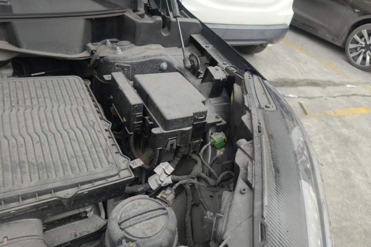 Used Hongqi HS3 PHEV 2024 PHEV 115km Jingwei Edition Engine Bay Left