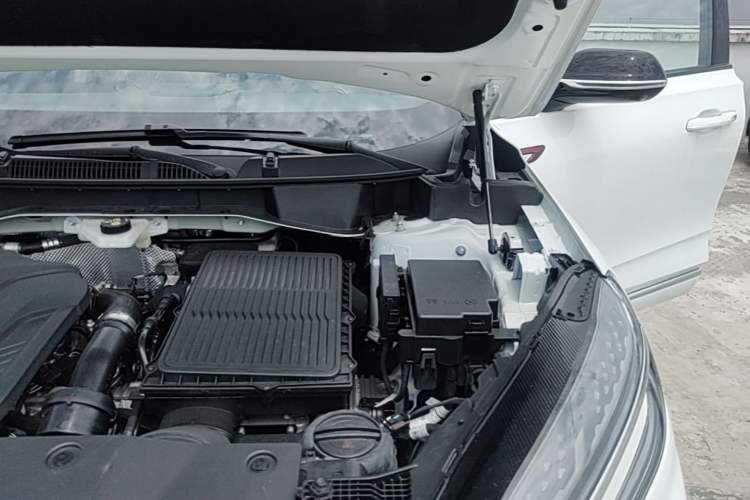 Used Hongqi HS3 PHEV 2024 PHEV 115km Jingwei Edition Engine Bay Left