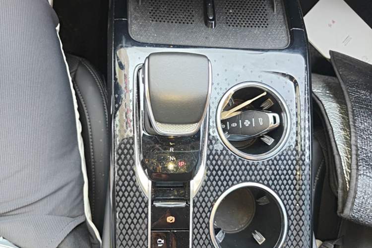 Used Hongqi HS3 PHEV 2024 PHEV 115km Jingwei Edition Gear Lever