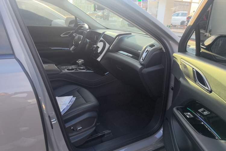 Used Hongqi HS3 PHEV 2024 PHEV 115km Jingwei Edition Interior 5