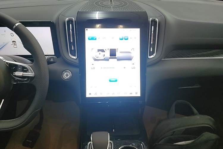 Used Hongqi HS3 PHEV 2024 PHEV 115km Jingwei Edition Audio And AC Panel