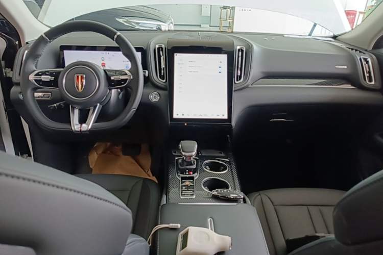 Used Hongqi HS3 PHEV 2024 PHEV 115km Jingwei Edition Center Console