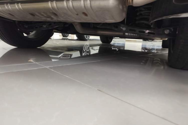 Used Hongqi HS3 PHEV 2024 PHEV 115km Jingwei Edition Chassis Rear