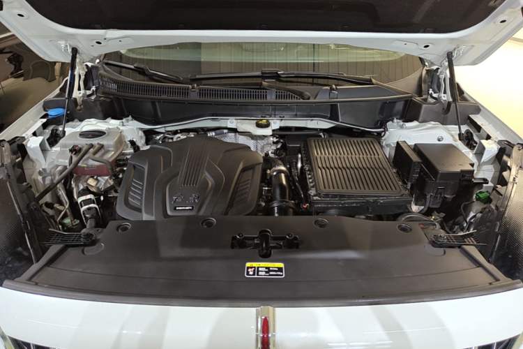 Used Hongqi HS3 PHEV 2024 PHEV 115km Jingwei Edition Engine Bay