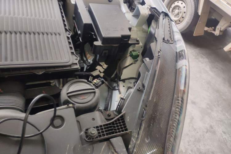 Used Hongqi HS3 PHEV 2024 PHEV 115km Jingwei Edition Engine Bay Left