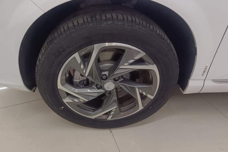 Used Hongqi HS3 PHEV 2024 PHEV 115km Jingwei Edition Exterior 4