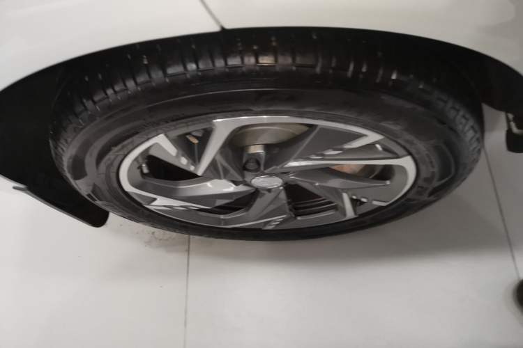 Used Hongqi HS3 PHEV 2024 PHEV 115km Jingwei Edition Exterior 8