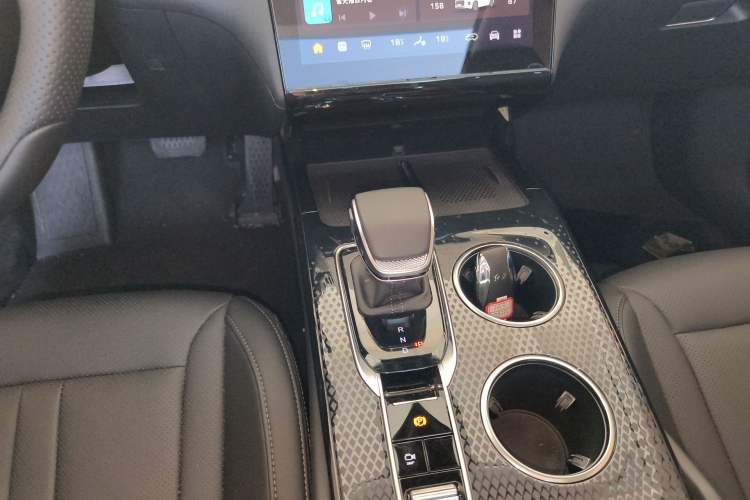 Used Hongqi HS3 PHEV 2024 PHEV 115km Jingwei Edition Gear Lever