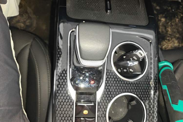 Used Hongqi HS3 PHEV 2024 PHEV 115km Jingwei Edition Gear Lever