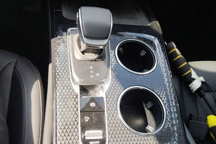 Used Hongqi HS3 PHEV 2024 PHEV 115km Jingwei Edition Gear Lever