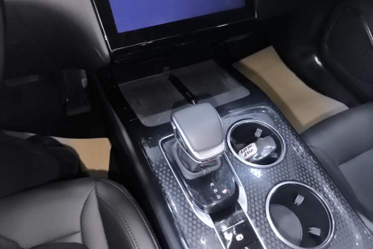 Used Hongqi HS3 PHEV 2024 PHEV 115km Jingwei Edition Gear Lever