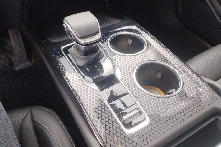 Used Hongqi HS3 PHEV 2024 PHEV 115km Jingwei Edition Gear Lever