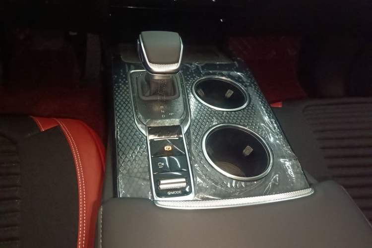 Used Hongqi HS3 PHEV 2024 PHEV 115km Jingwei Edition Gear Lever