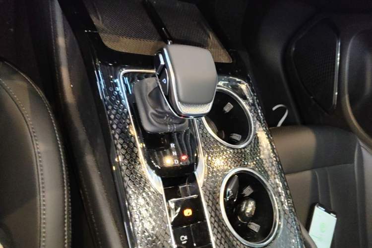 Used Hongqi HS3 PHEV 2024 PHEV 115km Jingwei Edition Gear Lever