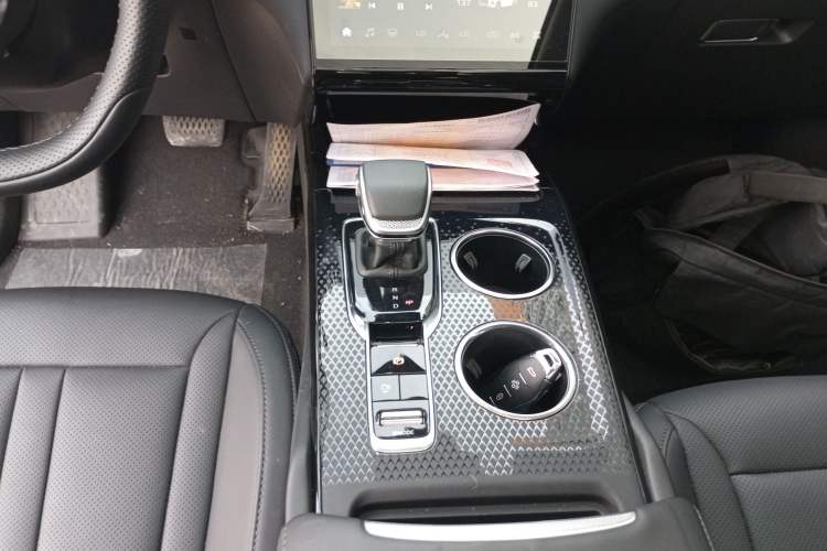Used Hongqi HS3 PHEV 2024 PHEV 115km Jingwei Edition Gear Lever