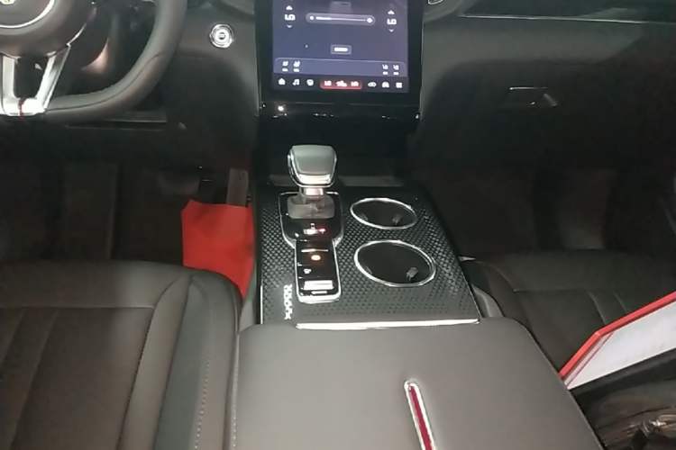 Used Hongqi HS3 PHEV 2024 PHEV 115km Jingwei Edition Gear Lever