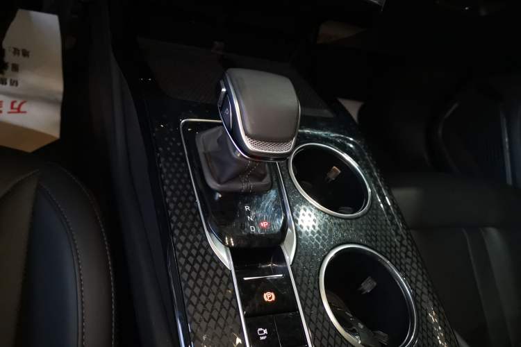 Used Hongqi HS3 PHEV 2024 PHEV 115km Jingwei Edition Gear Lever