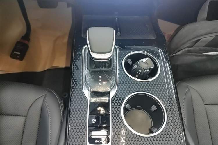 Used Hongqi HS3 PHEV 2024 PHEV 115km Jingwei Edition Gear Lever