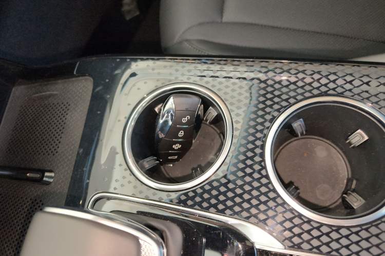 Used Hongqi HS3 PHEV 2024 PHEV 115km Jingwei Edition Interior 1
