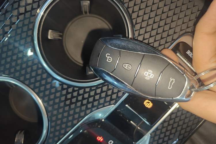 Used Hongqi HS3 PHEV 2024 PHEV 115km Jingwei Edition Interior 1