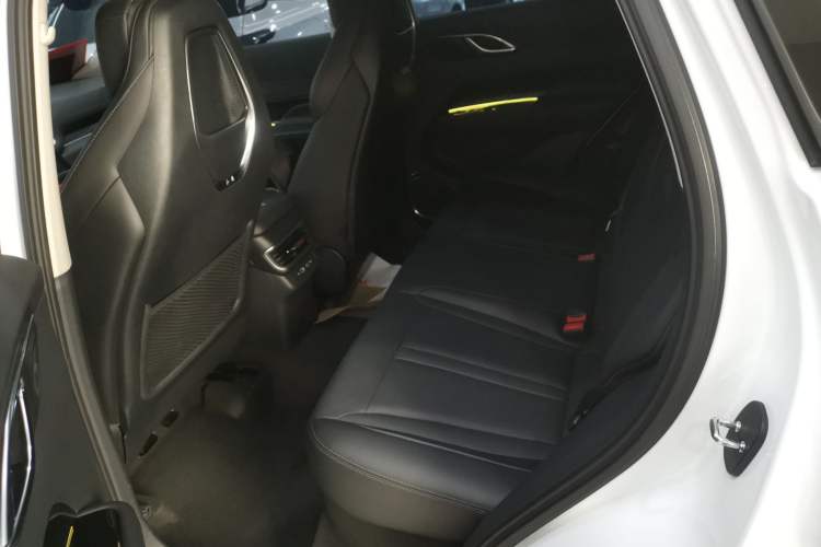 Used Hongqi HS3 PHEV 2024 PHEV 115km Jingwei Edition Interior 4