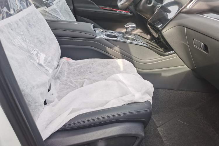 Used Hongqi HS3 PHEV 2024 PHEV 115km Jingwei Edition Interior 6