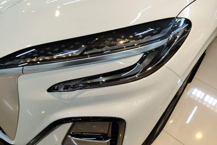 Used Hongqi HS3 PHEV 2024 PHEV 115km Jingwei Edition Left Front Headlight