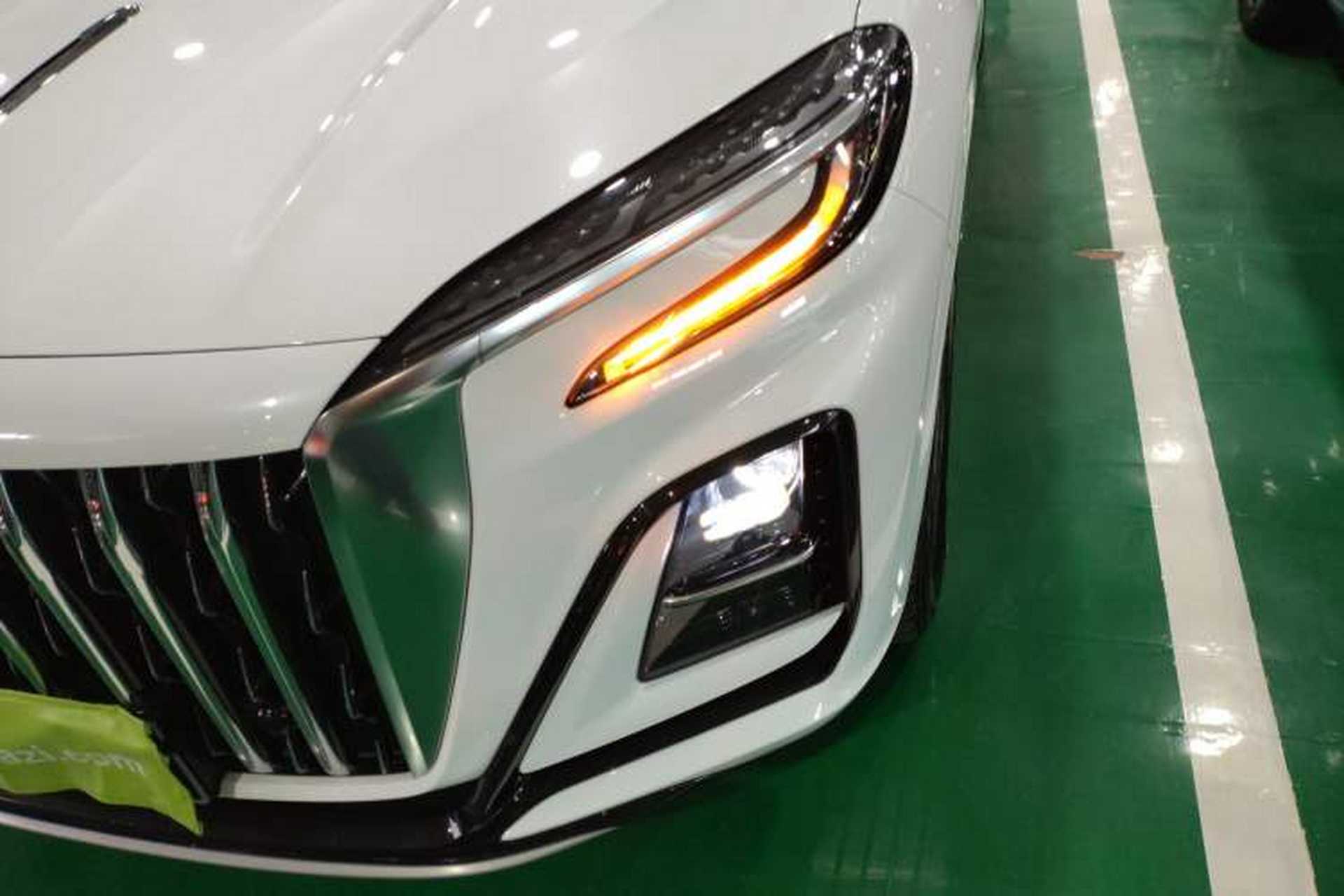 Used Hongqi HS3 PHEV 2024 PHEV 115km Jingwei Edition Left Front Headlight
