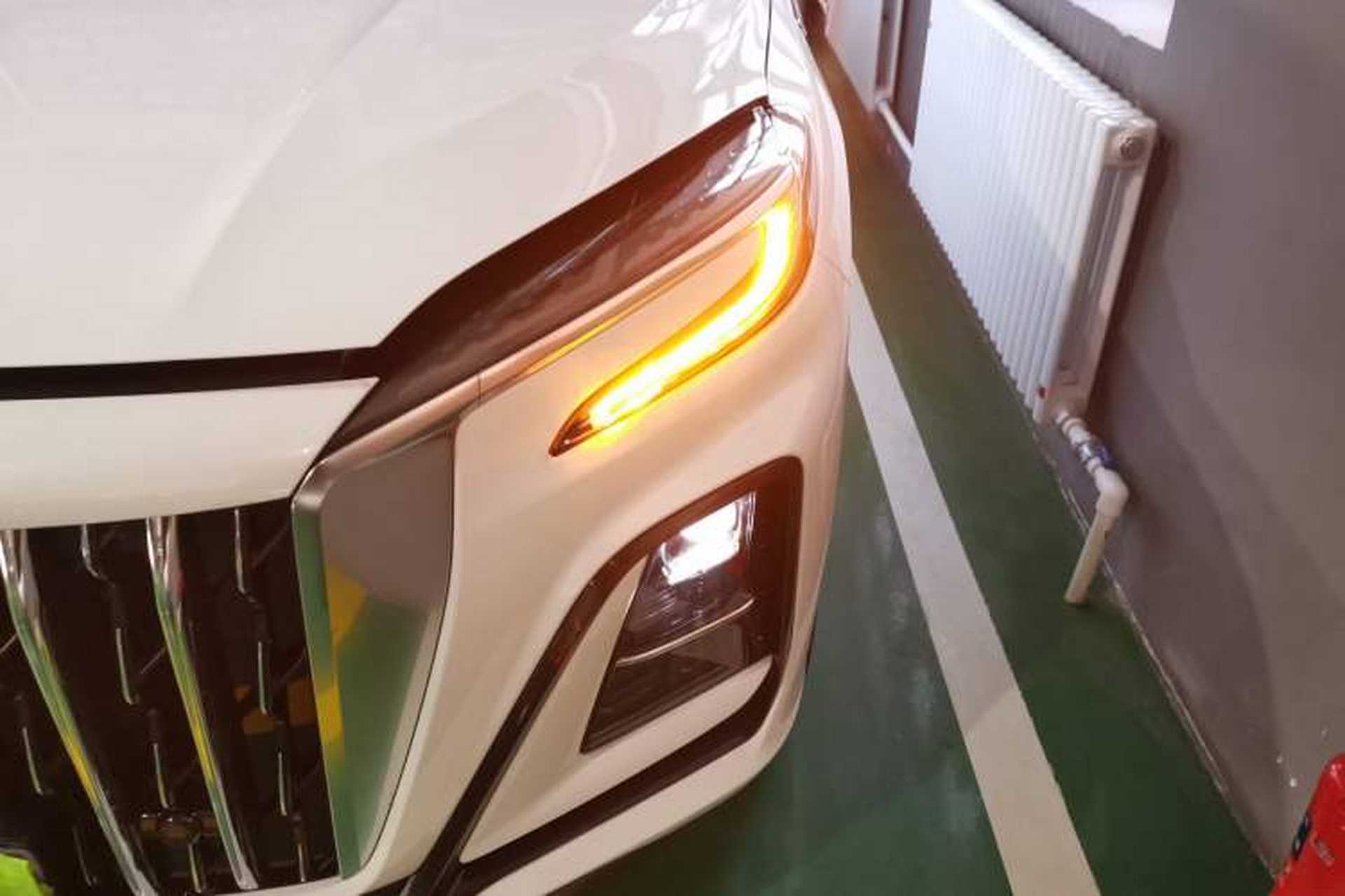 Used Hongqi HS3 PHEV 2024 PHEV 115km Jingwei Edition Left Front Headlight