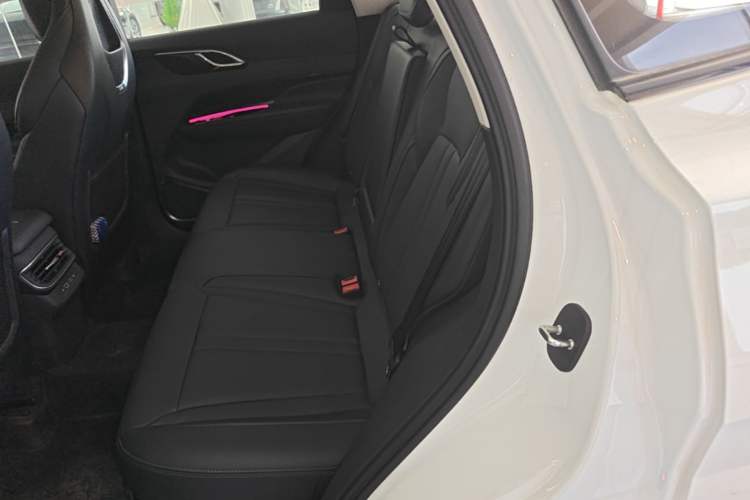 Used Hongqi HS3 PHEV 2024 PHEV 115km Jingwei Edition Left Rear Seat