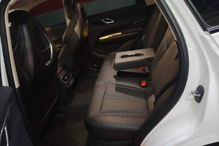 Used Hongqi HS3 PHEV 2024 PHEV 115km Jingwei Edition Left Rear Seat