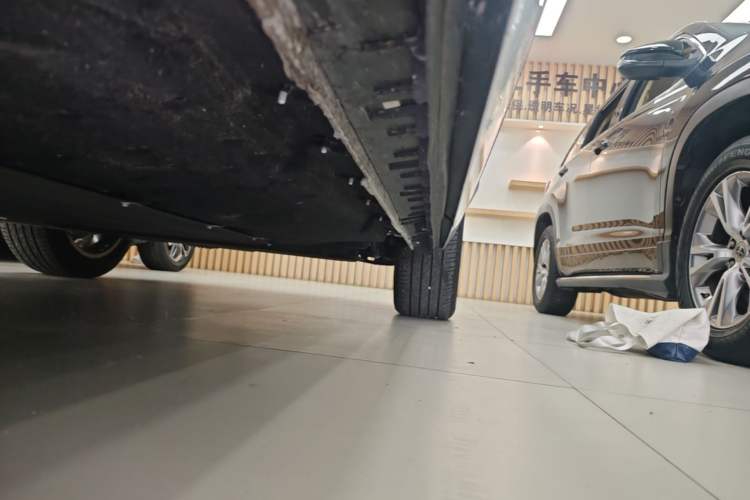 Used Hongqi HS3 PHEV 2024 PHEV 115km Jingwei Edition Left Side Sill