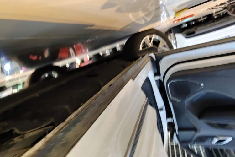 Used Hongqi HS3 PHEV 2024 PHEV 115km Jingwei Edition Left Side Sill