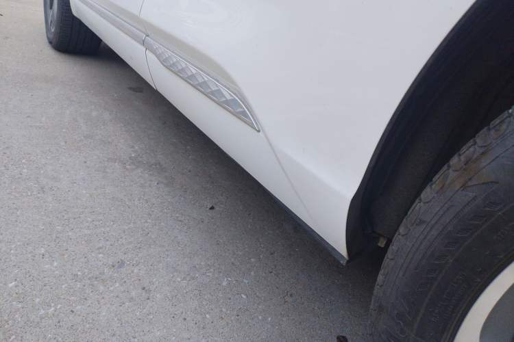 Used Hongqi HS3 PHEV 2024 PHEV 115km Jingwei Edition Left Side Sill