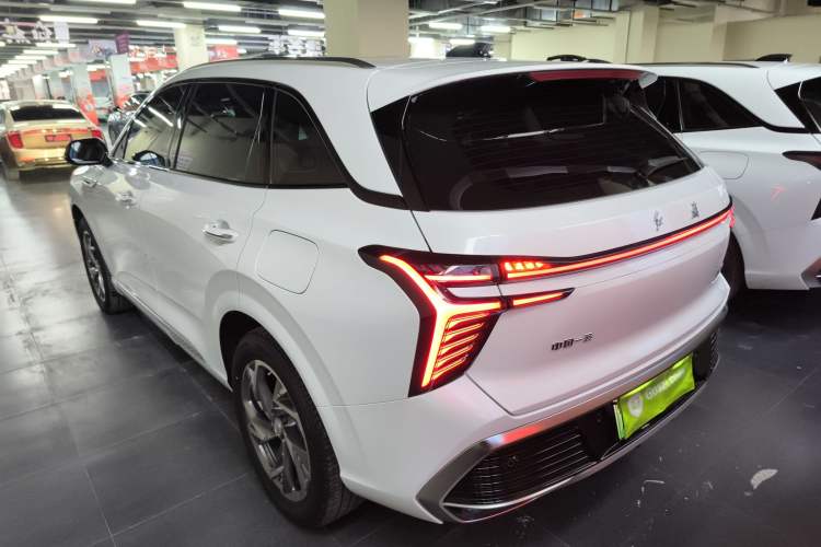 Used Hongqi HS3 PHEV 2024 PHEV 115km Jingwei Edition Rear Left 45 Deg