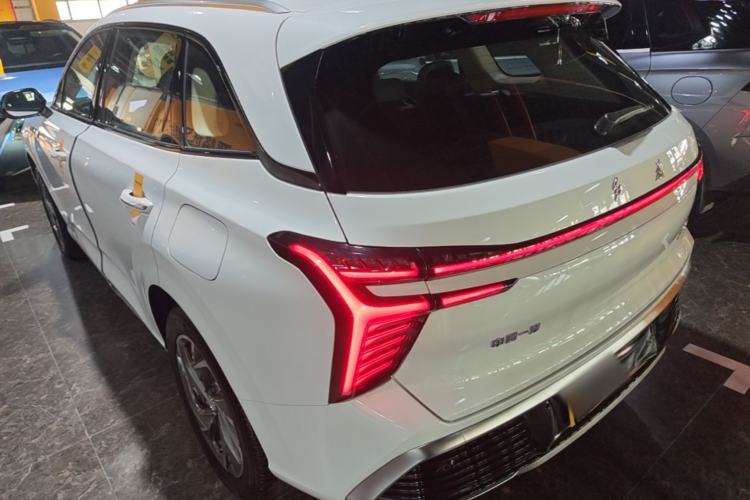 Used Hongqi HS3 PHEV 2024 PHEV 115km Jingwei Edition Rear Left 45 Deg