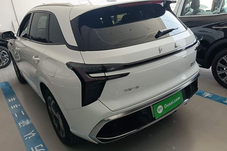 Used Hongqi HS3 PHEV 2024 PHEV 115km Jingwei Edition Rear Left 45 Deg