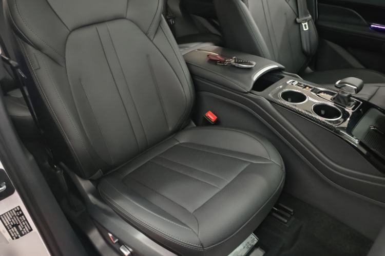 Used Hongqi HS3 PHEV 2024 PHEV 115km Jingwei Edition Right Front Seat
