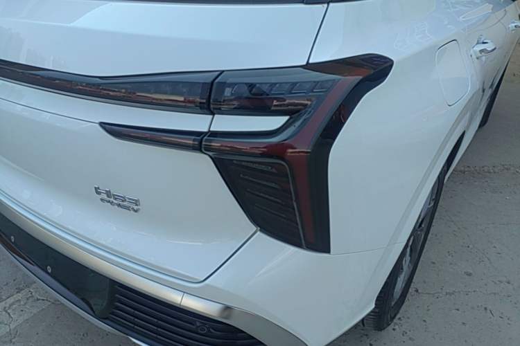 Used Hongqi HS3 PHEV 2024 PHEV 115km Jingwei Edition Right Rear Taillight
