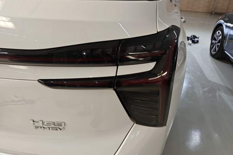 Used Hongqi HS3 PHEV 2024 PHEV 115km Jingwei Edition Right Rear Taillight