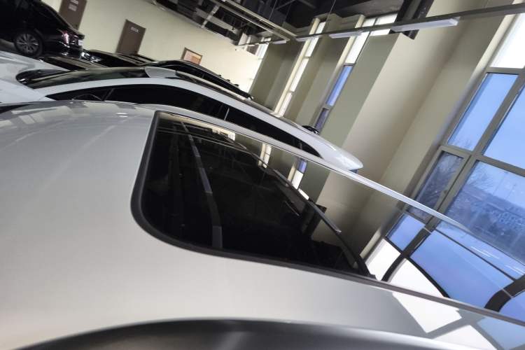 Used Hongqi HS3 PHEV 2024 PHEV 115km Jingwei Edition Roof