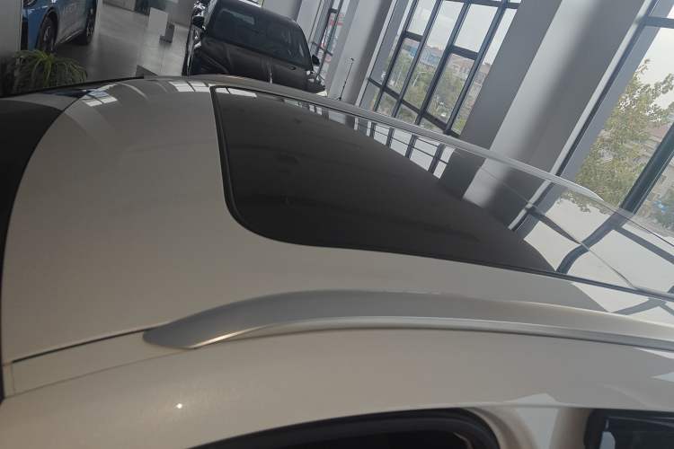Used Hongqi HS3 PHEV 2024 PHEV 115km Jingwei Edition Roof